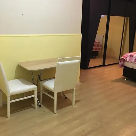 Quiet, Spaces, Big, Cool For Rent * Κωνσταντινούπολη