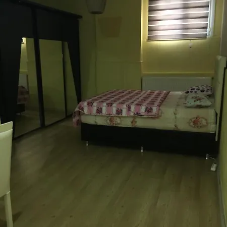 Διαμέρισμα Quiet, Spaces, Big, Cool For Rent *
