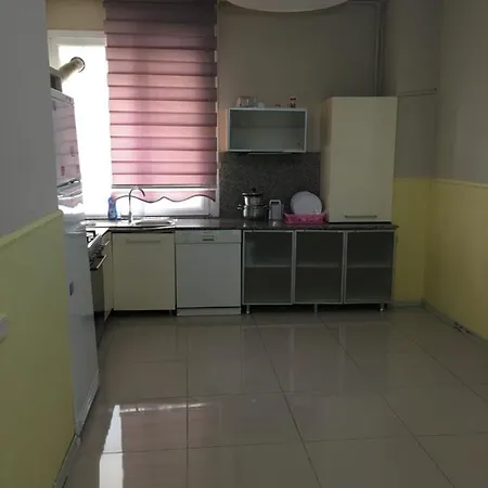 Quiet, Spaces, Big, Cool For Rent * Κωνσταντινούπολη