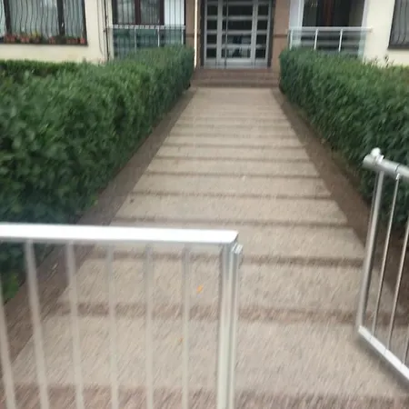 Διαμέρισμα Quiet, Spaces, Big, Cool For Rent